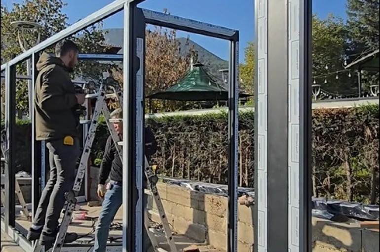 Bayırköy’de yeni nesil durak hizmeti başladı 