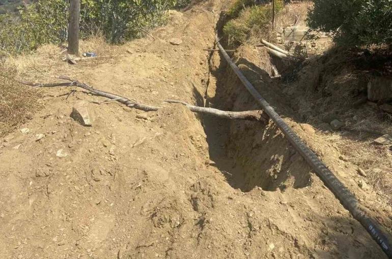 Bekirler Mahallesi’nde yeni içme suyu terfi hattı çalışmaları sürüyor 