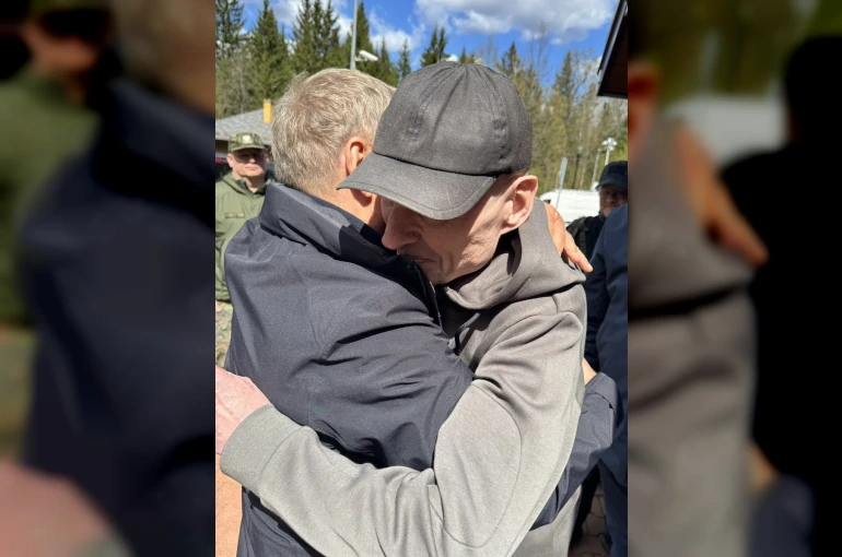 Belarus, Polonyalı gazeteci Poczobut’ı serbest bıraktı 