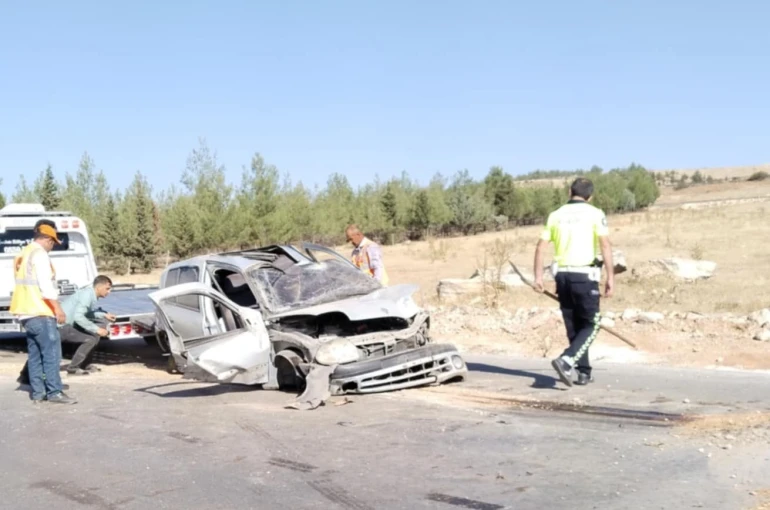 Belediye başkanının makam şoförü, trafik kazasında hayatını kaybetti 