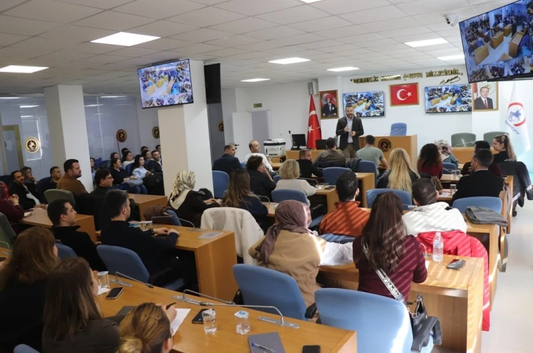 Belediye çalışanlarına kamu ihale kanunu ve doğrudan temin eğitimi verildi 