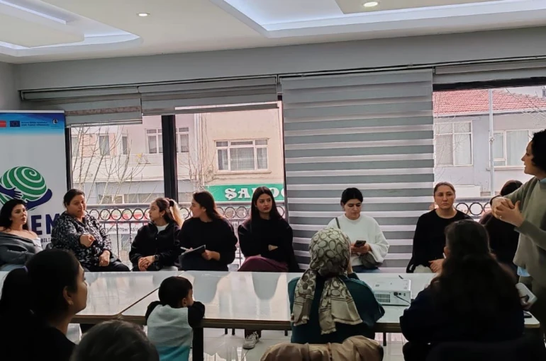 ’Ben de Yazdım Kendi Romanımı’ projesi katılımcılarına eğitim verildi 