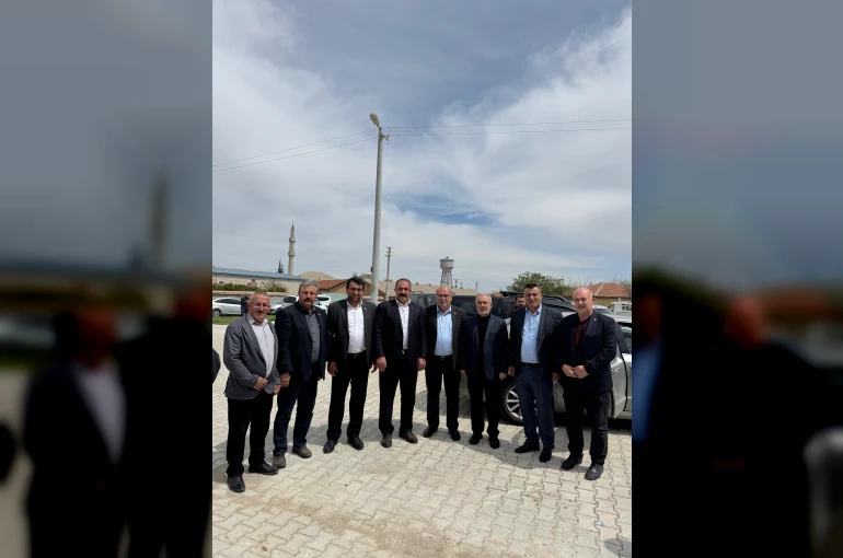 BEREKET İÇİN ELLER SEMAYA AÇILDI