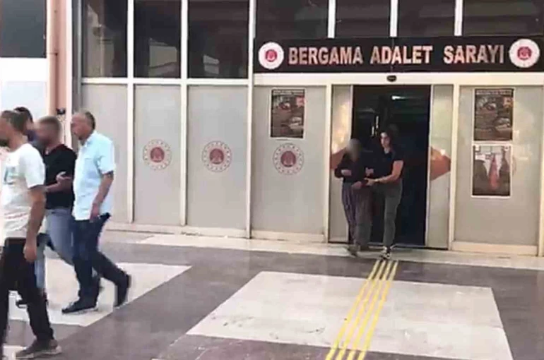 Bergama’da uyuşturucu operasyonu: Anne ve oğlu tutuklandı 