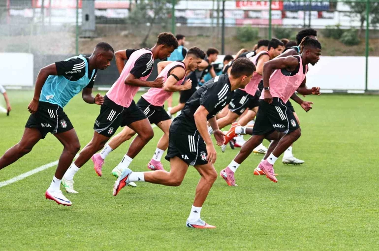 Beşiktaş’ta, Başakşehir maçının hazırlıkları devam etti 
