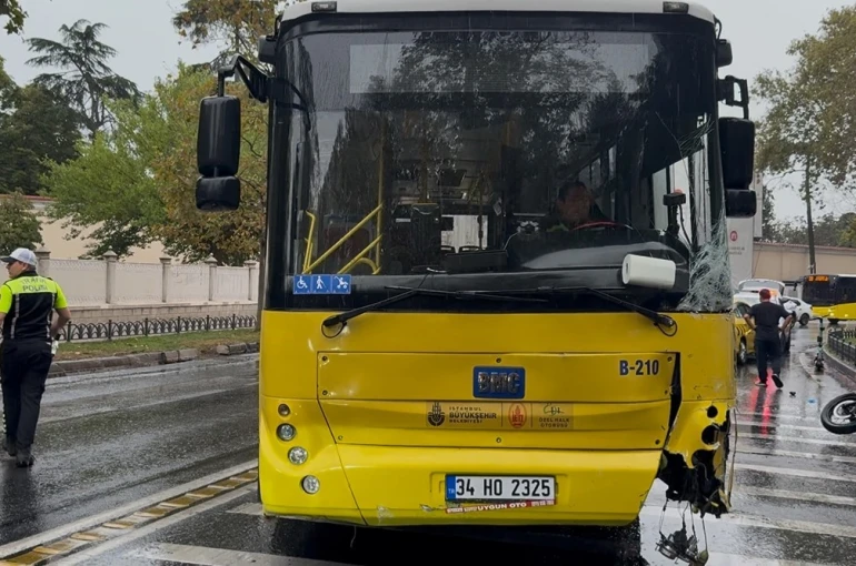 Beşiktaş’ta İETT otobüsü motosiklete ve taksiye çarptı: 1 yaralı 