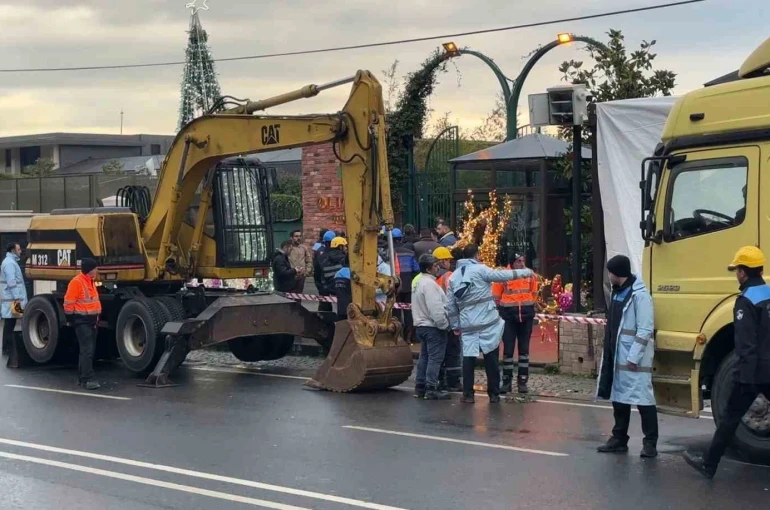 Beşiktaş’taki ünlü gece kulübünün kaçak bölümleri yıkılıyor 