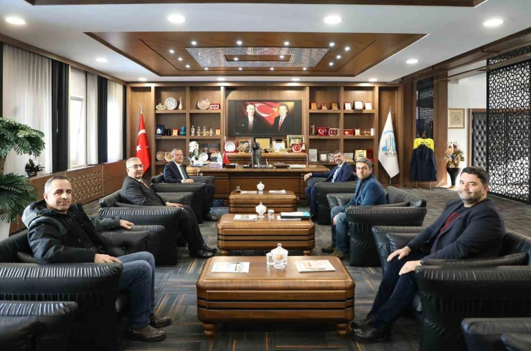 BEÜ ile Bitlis Belediyesi arasında dijital eğitimde iş birliği protokolü imzalandı 