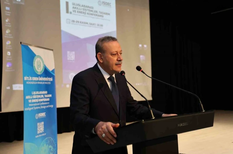 BEÜ’de "1. Uluslararası Akıllı Sistemler, Tasarım ve Enerji" Konferansı başladı 