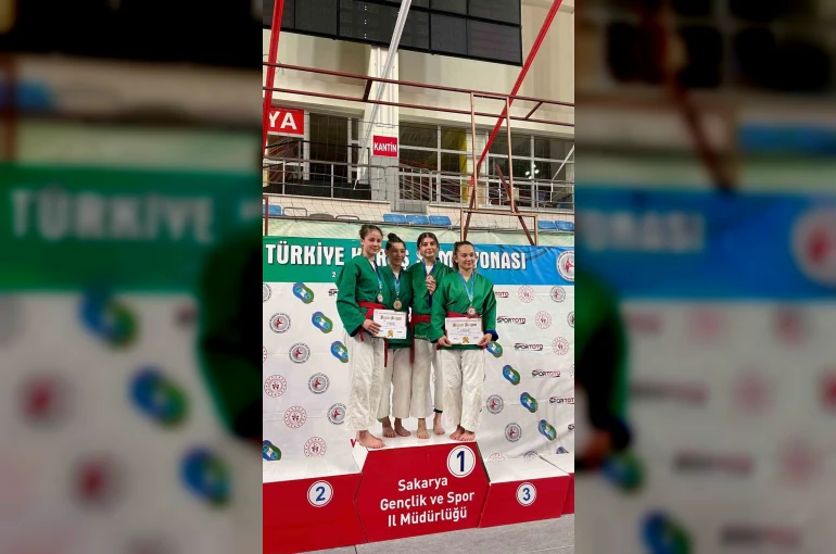 BEUN öğrencisi Dilara Ulama Türkiye derecesiyle gururlandırdı