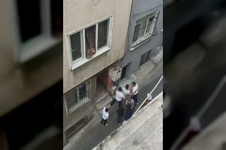 Beyoğlu’nda eniştesinin dükkanında saçını yaptırdı, para tartışması sonrası ortalık karıştı