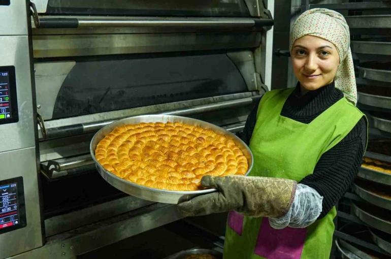 Beypazarı’nın yöresel lezzetleri bayram sofralarını süslemek için hazırlanıyor 