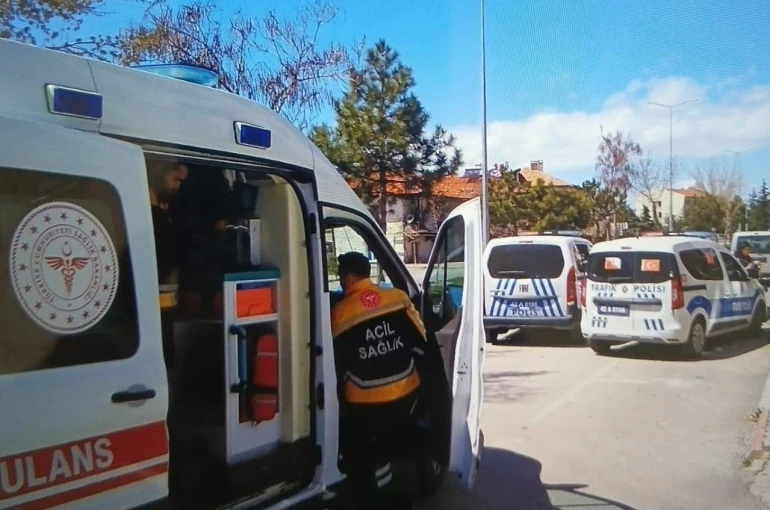 Beyşehir’de otomobilin çarptığı çocuk hastanelik oldu 