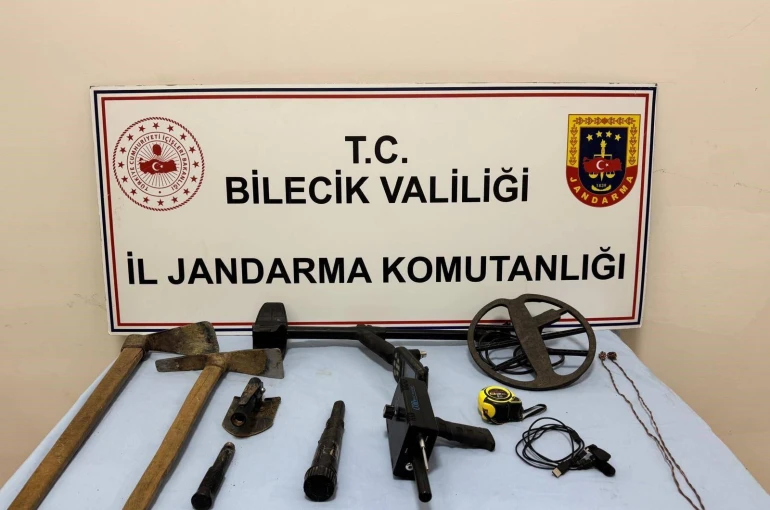 Bilecik’te define operasyonu: 3 şüpheli suçüstü yakalandı