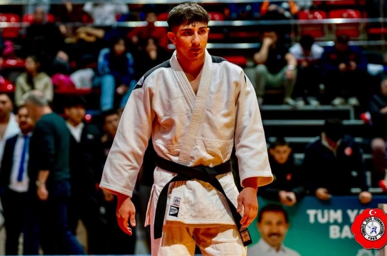 Bilecikli sporcu Balkan Şampiyonası yolcusu 