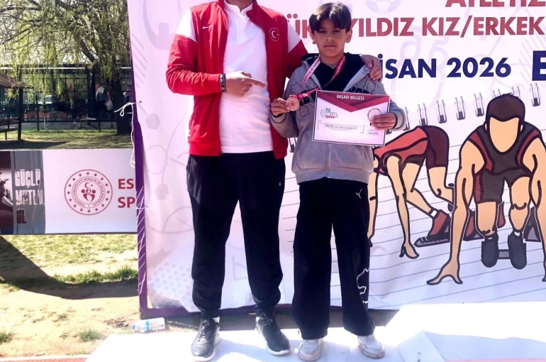 Bilecikli sporcular madalyaları topladı 