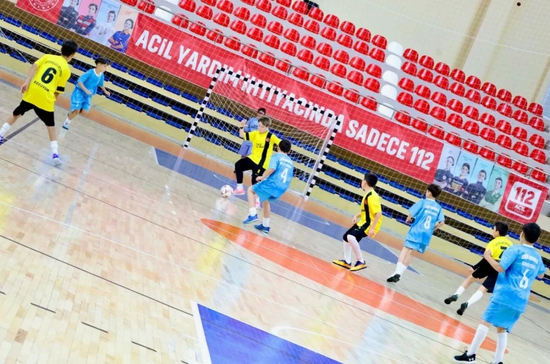 Bilecik’te futsal çeyrek final heyecanı sürüyor 