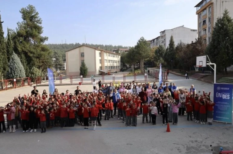 Bilecik’te Genç Gönüllüler Kütüphanesi açıldı 
