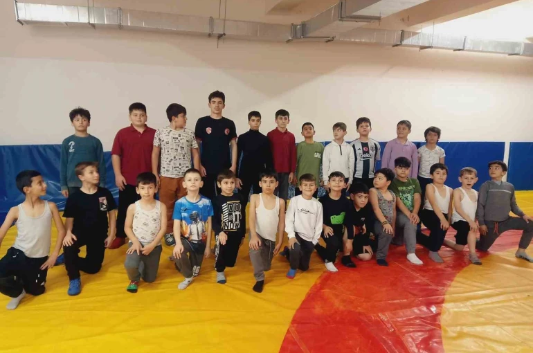 Bilecik’te güreş ve wushu eğitimi sürüyor 