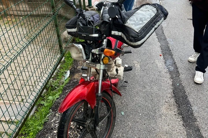 Bilecik’te hafif ticari araç ile motosiklet çarpıştı; 1 yaralı