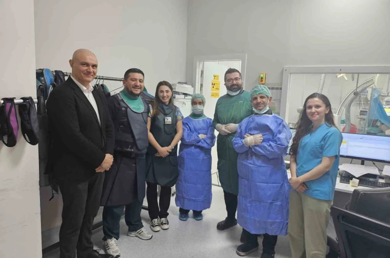 Bilecik’te ilk defa yeni nesil kalp pili uygulaması yapıldı 