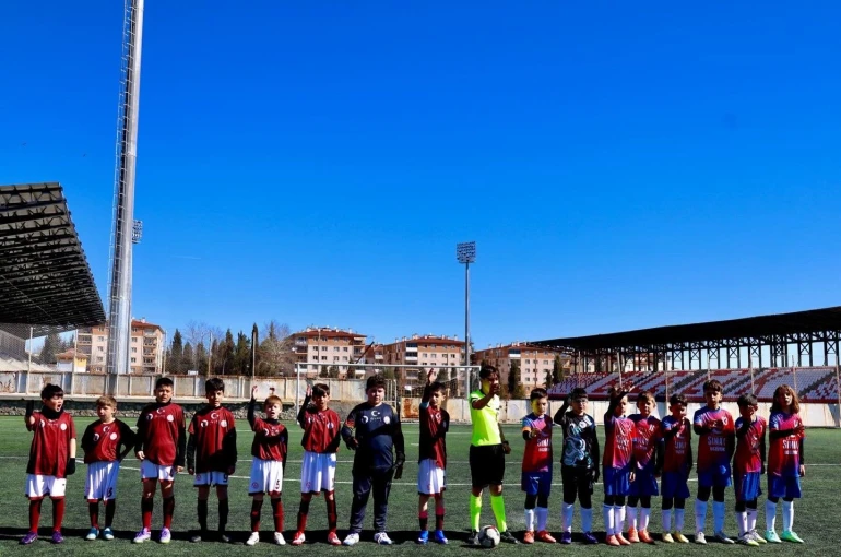 Bilecik’te Küçük Erkekler Futbol Müsabakaları heyecanla sürüyor 