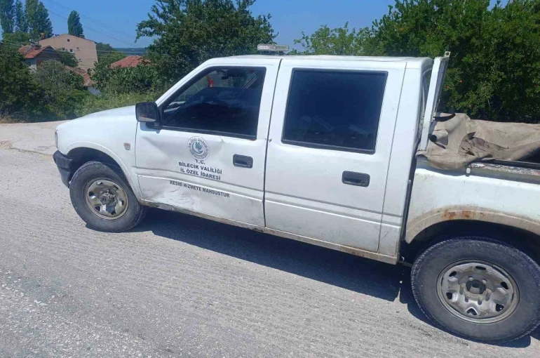 Bilecik’te motosiklet kamyonete çarptı: 1 yaralı