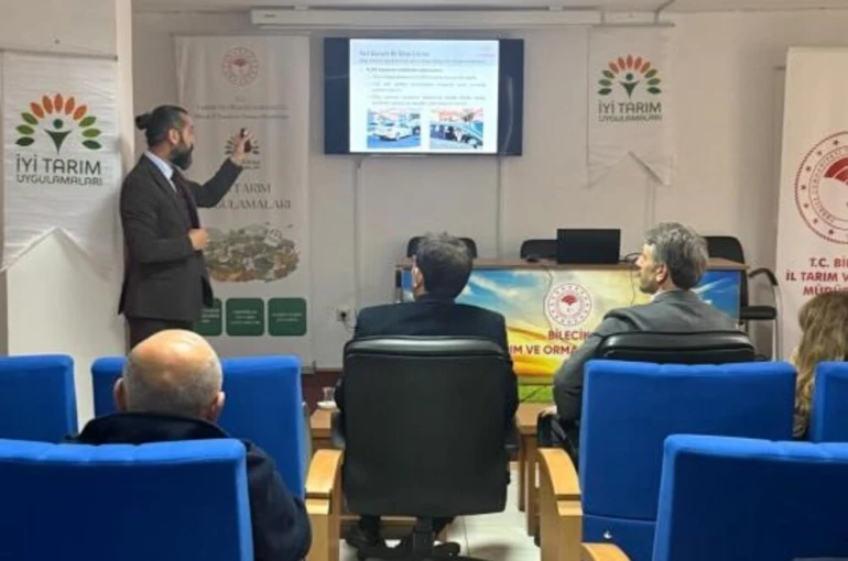 Bilecik’te üreticilere marulda iyi tarım uygulamaları eğitimi 
