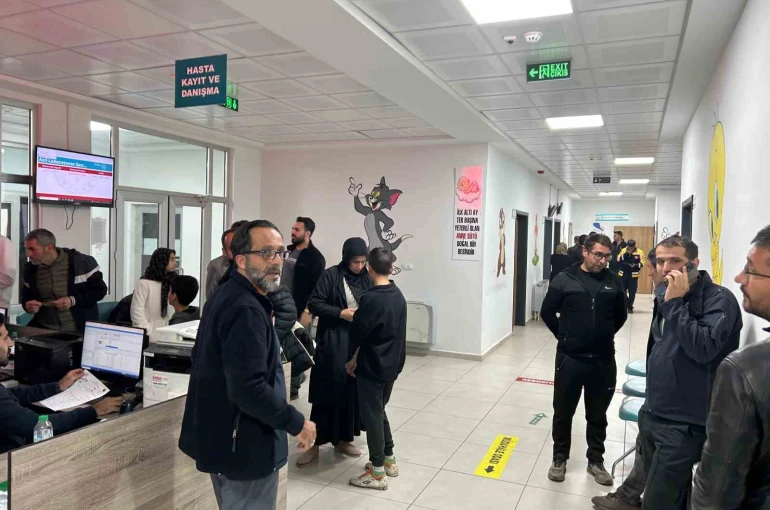 Bingöl’de 120 öğrenci gıda zehirlenmesi şüphesiyle tedavi altına alındı 