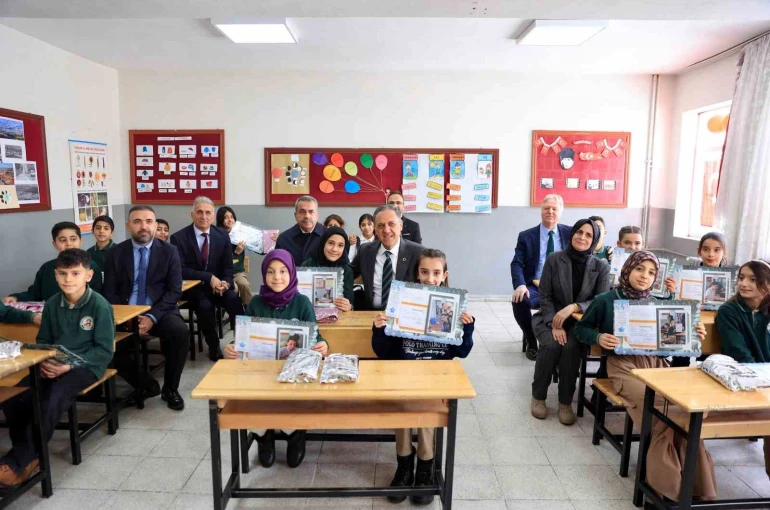 Bingöl’de 58 bin öğrenci karne sevinci yaşadı 