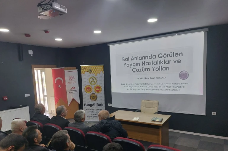 Bingöl’de arıcılara seminer verildi 