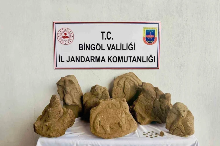 Bingöl’de jandarma ekipleri eski eser ele geçirdi