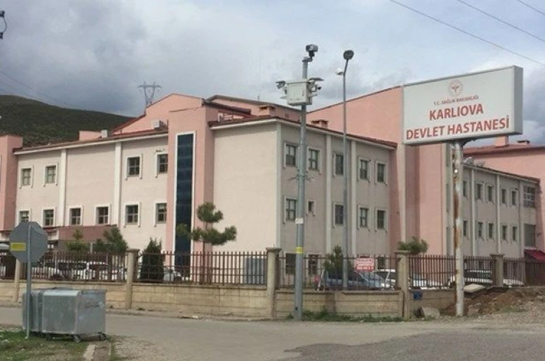 Bingöl’de otomobil yayalara çarptı: 1 ölü 1 yaralı 