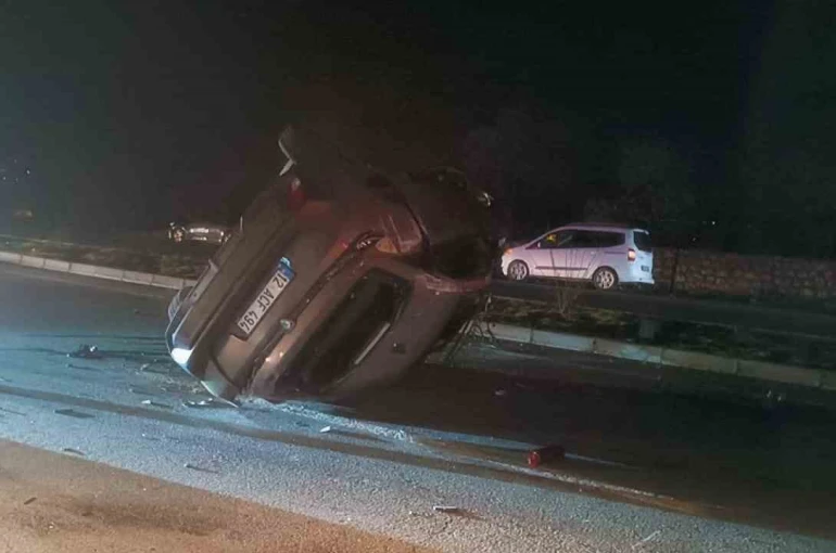 Bingöl’de trafik kazası: 3 Yaralı 