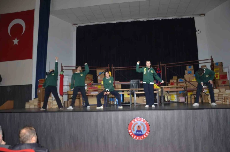 "Bir Kooperatif Macerası" Bafra’da sahnelendi 