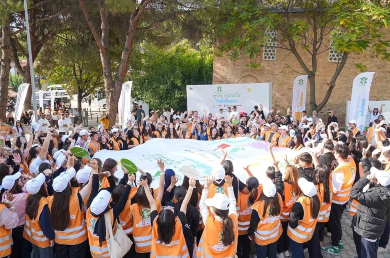 Birgi’de umut dolu etkinlik: SENTRUM genç gönüllü buluşması düzenlendi 