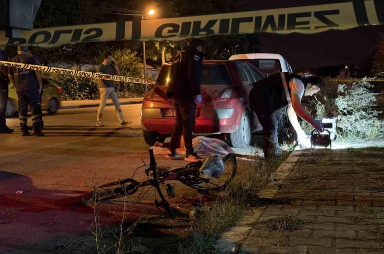 Bisikletli gence çarpıp otomobili otogara bırakarak kaçtı 
