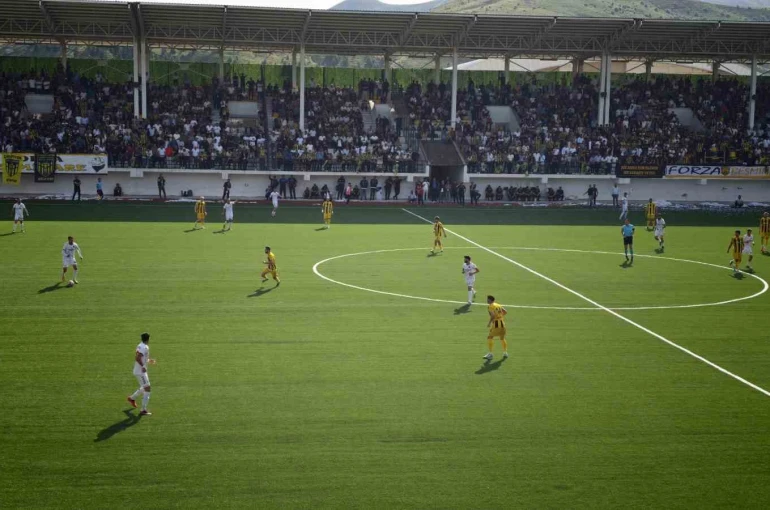 Bitlis’te 3. Lig yolunda büyük adım