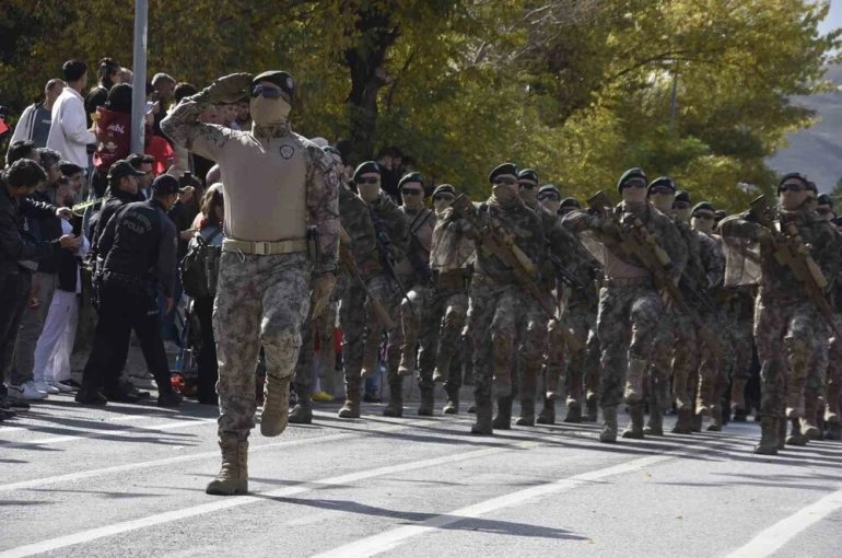Bitlis’te Cumhuriyet Bayramı coşkusu 