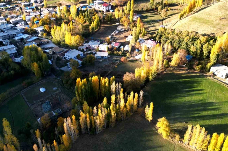 Bitlis’te seyrine doyulmaz sonbahar güzelliği 