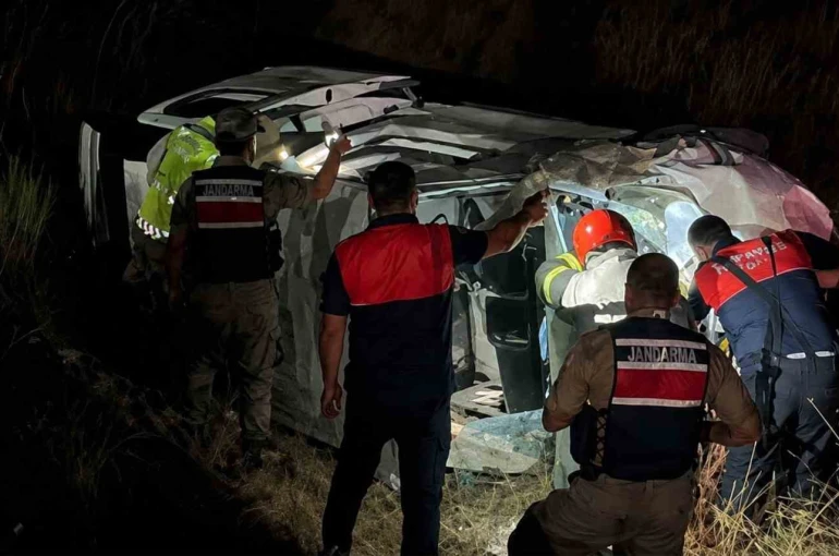 Bitlis’te trafik kazası: 4 yaralı