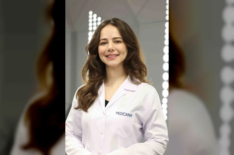 "Blefaroplastide amaç genç görünüm kadar göz sağlığını korumak" 