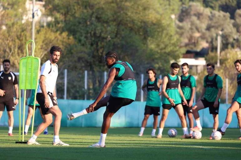 Bodrum FK Teknik Direktörü Burhan Eşer: "Sabırlı olmamız ve desteklememiz gerekiyor" 