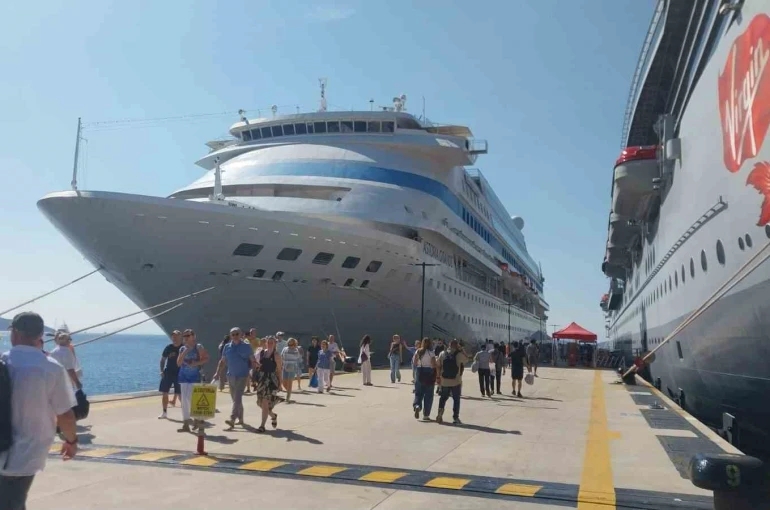 Bodrum’a 3 bin 308 yolcu getirdi 