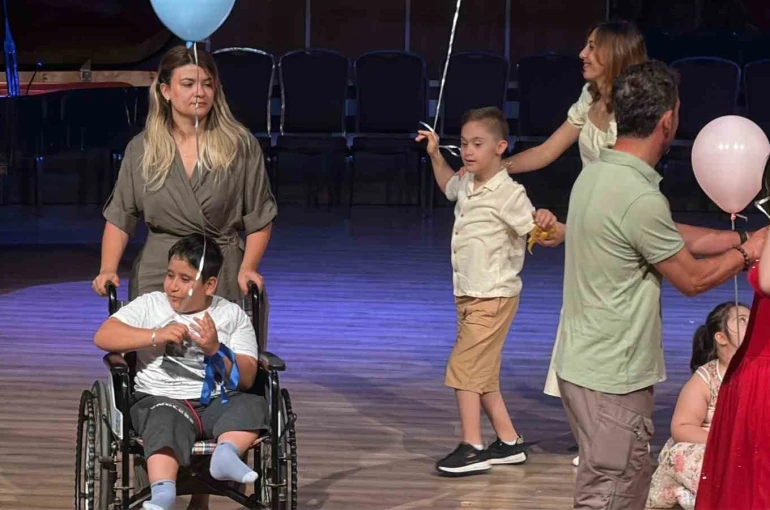 Bodrum’da özel öğrenciler için mezuniyet töreni düzenlendi 