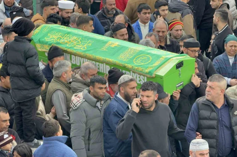 Boğazı kesilerek öldürülen pazarcı toprağa verildi 