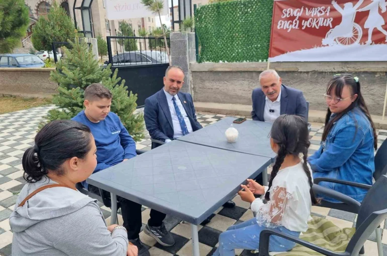 Boğazlıyan’da toplumsal dayanışmayı arttıracak protokolün ilk adımı ‘Engelsiz Cafe’ de atıldı 