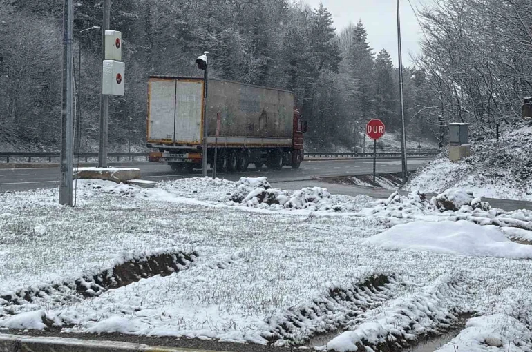 Bolu Dağı beyaza büründü