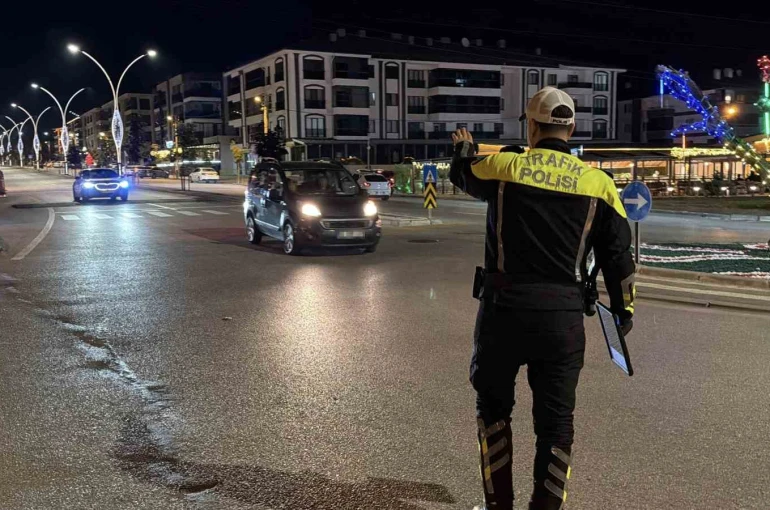 Bolu’da 1 haftada bin 771 sürücüye ceza yağdı 