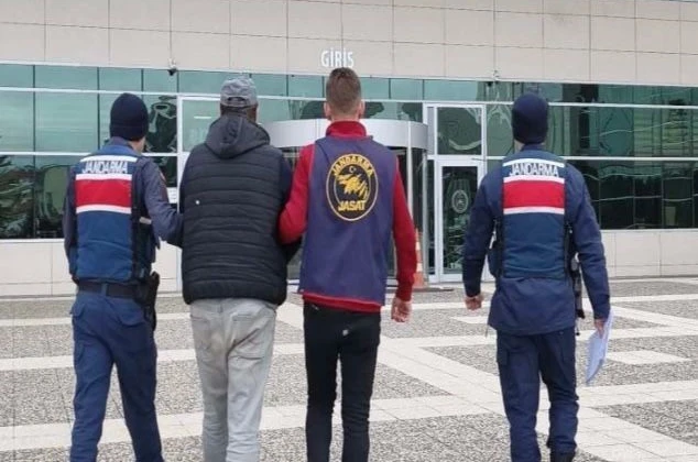 Bolu’da hırsızlık şüphelisi JASAT tarafından yakalandı 